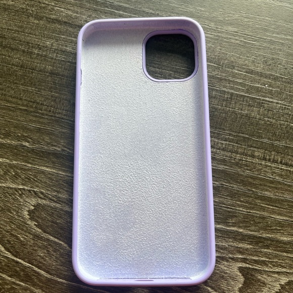 Étui de iPhone 13 en silicone - Picture 2 of 6